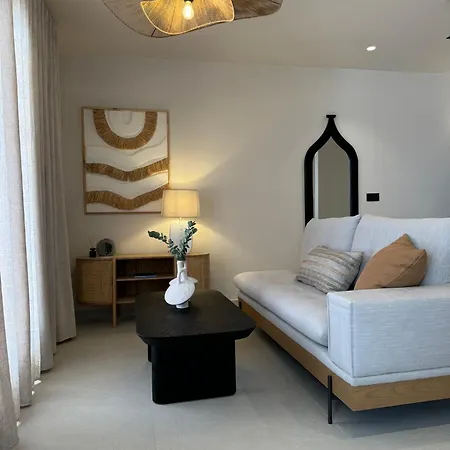 Morfes Luxury By Caldera Firostefani