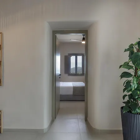 Morfes Luxury By Caldera Firostefani